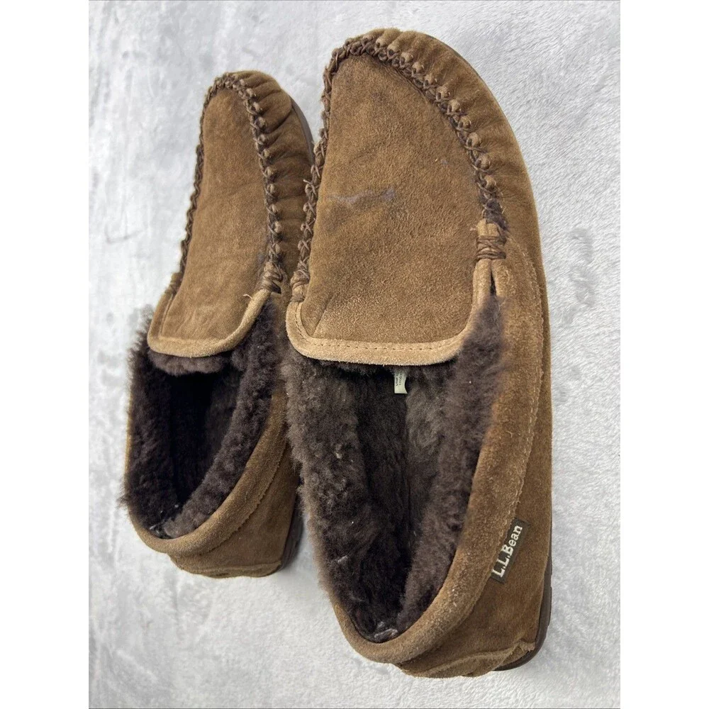 LL Bean Mens Wicked Good Moccasin Size 10 Medium Brown Suede Shearling Slippers